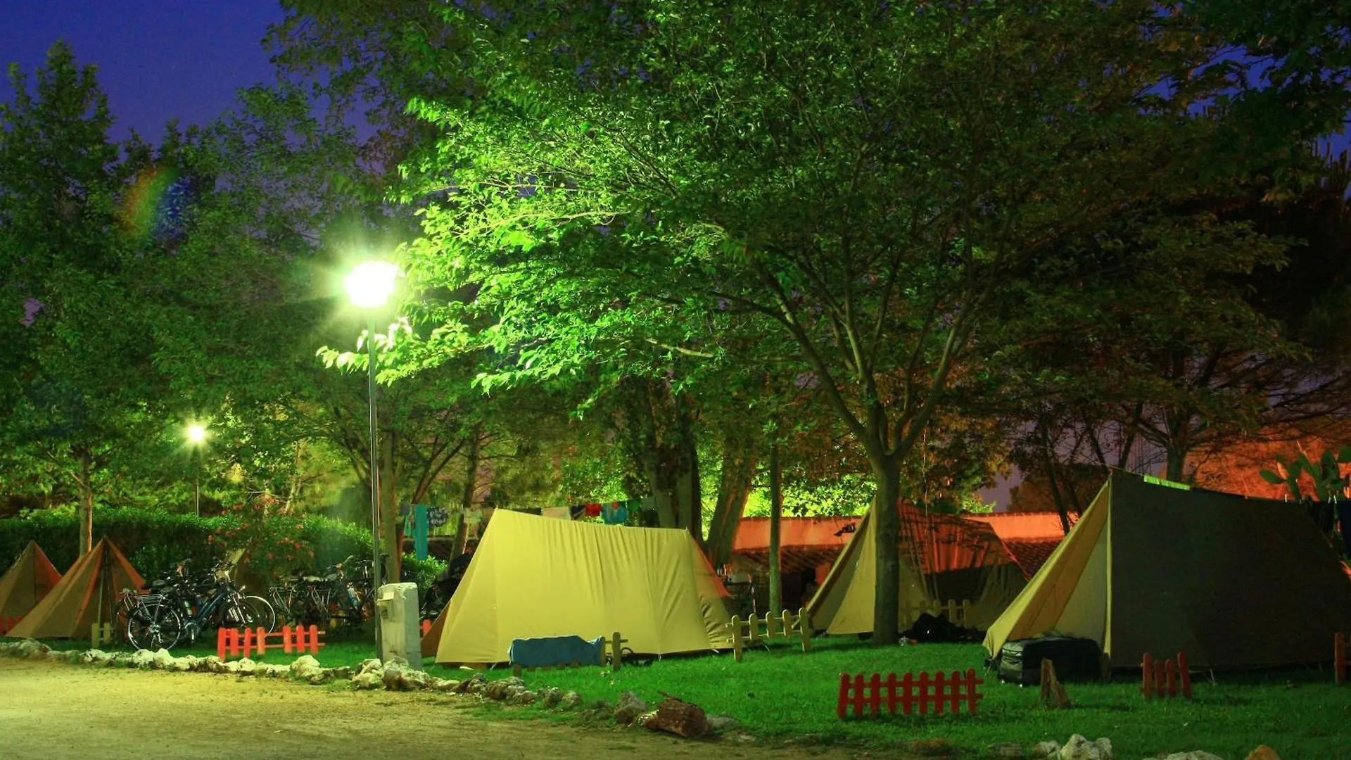 Camping Sierra De Las Nieves Yunquera