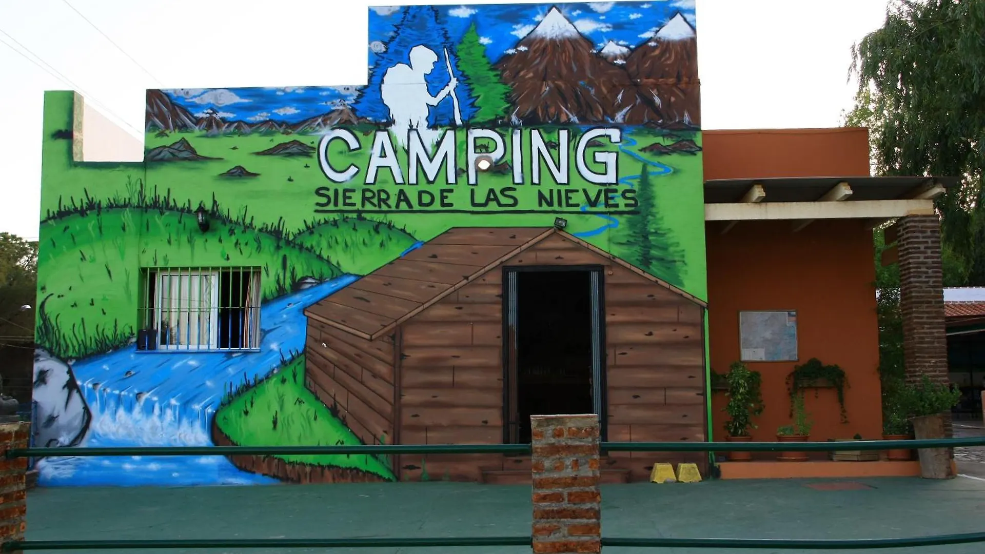 **  Camping Sierra de las Nieves Yunquera España